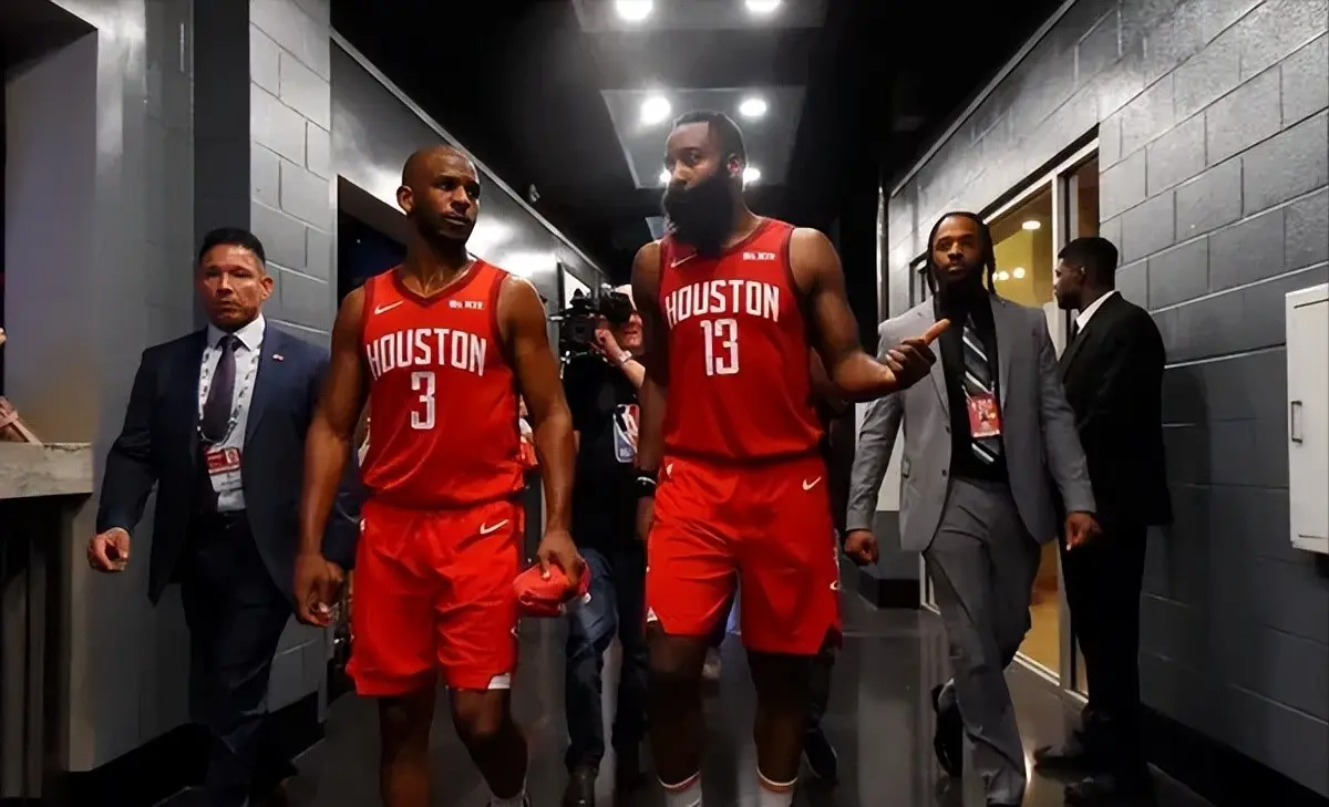 威少, 王朝摇摇欲, div