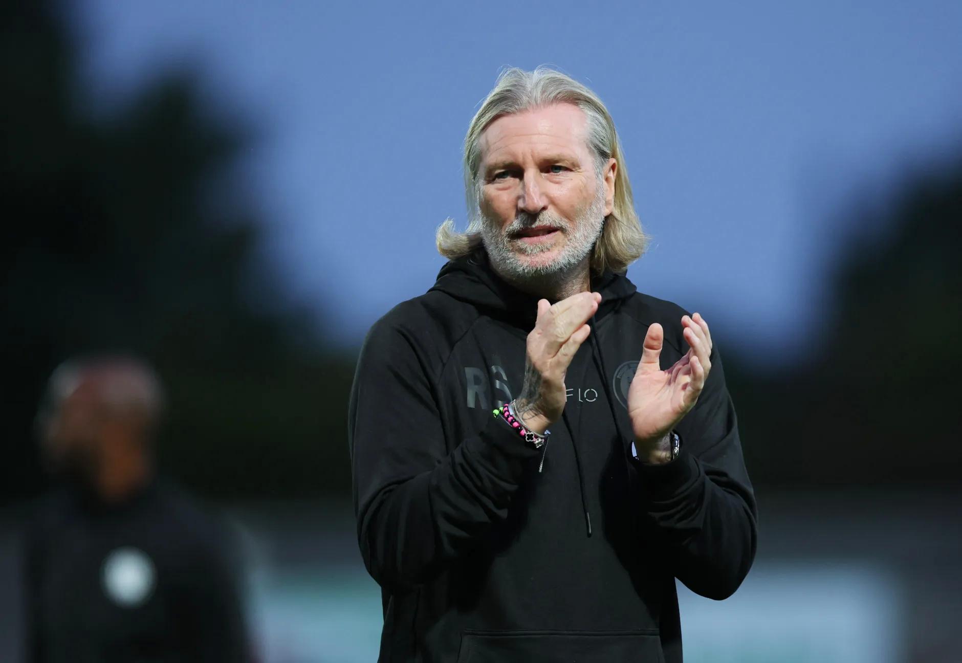 定同时又达, net, 有英冠俱乐