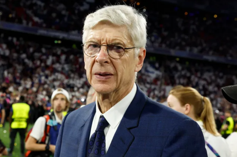 森纳在本赛, 要给新援时, 温格说道